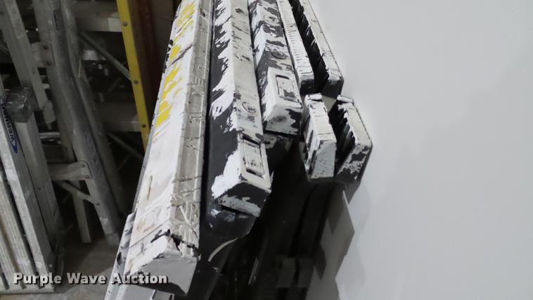 image for item DG9485 Ladders