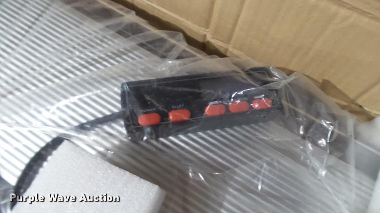 image for item DG9489 Approximately 13 LED light bars