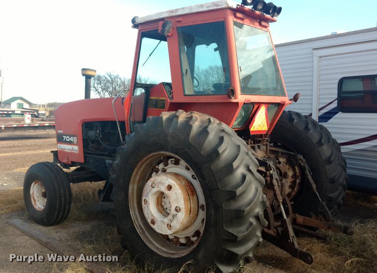 image for item DI9932 Allis Chalmers 7045 tractor