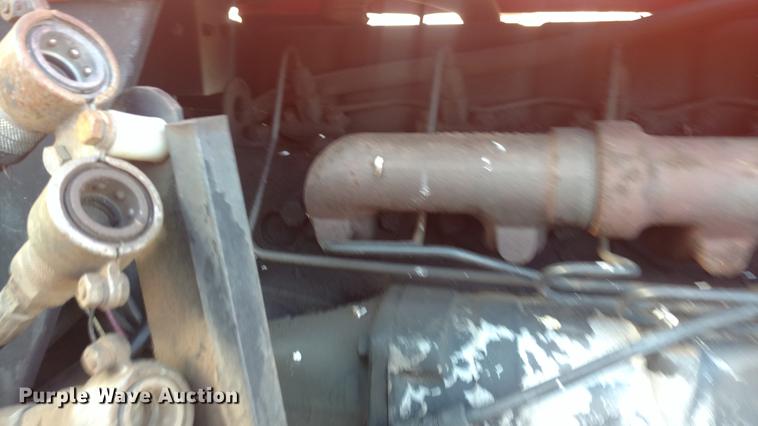 image for item DI9932 Allis Chalmers 7045 tractor