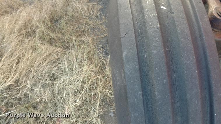 image for item DI9932 Allis Chalmers 7045 tractor