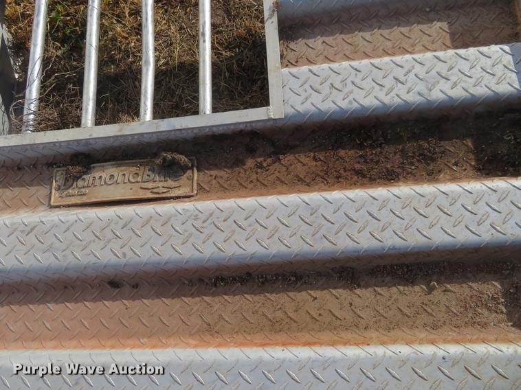 image for item DI9935 Dee Zee Diamond Blue headache rack