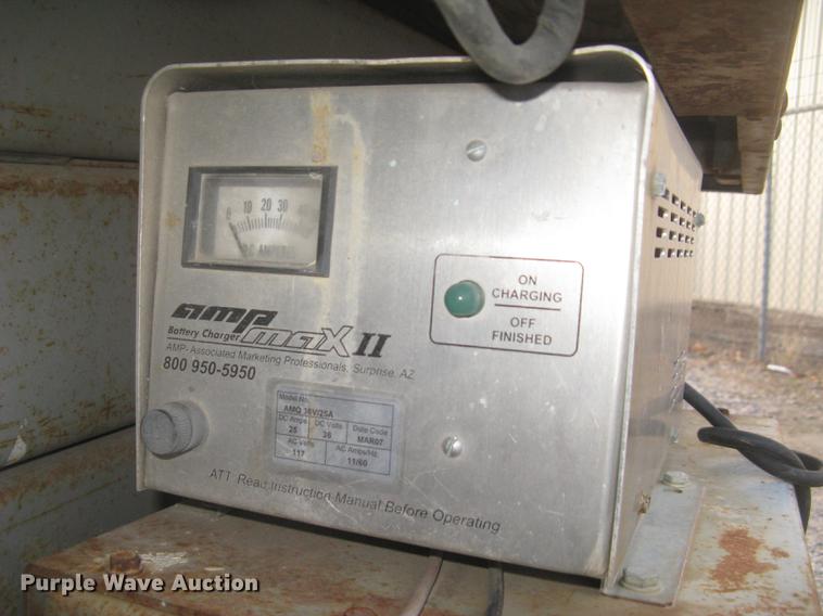 image for item DL9774 Mec 2548HT scissor lift