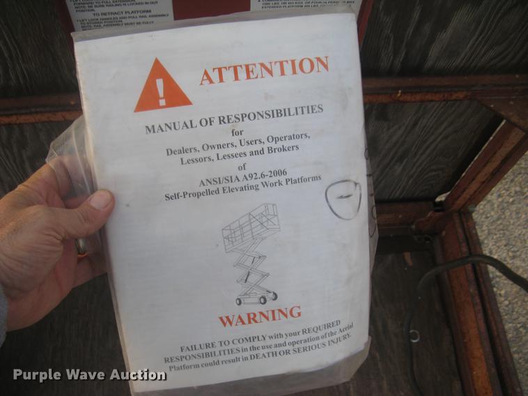 image for item DL9774 Mec 2548HT scissor lift