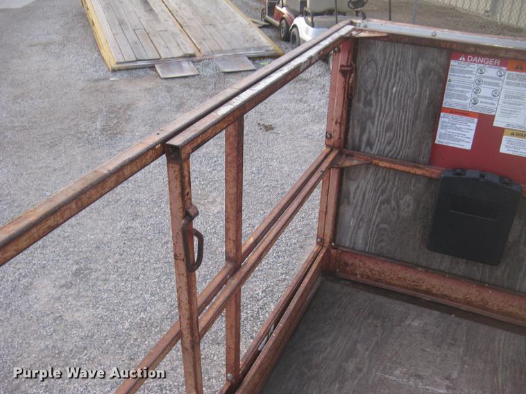 image for item DL9774 Mec 2548HT scissor lift