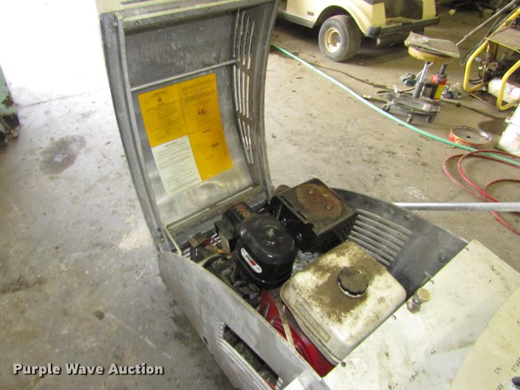 image for item DO9069 Soff Cut G2000 early entry concrete saw