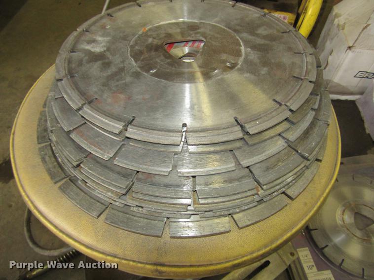 image for item DO9069 Soff Cut G2000 early entry concrete saw