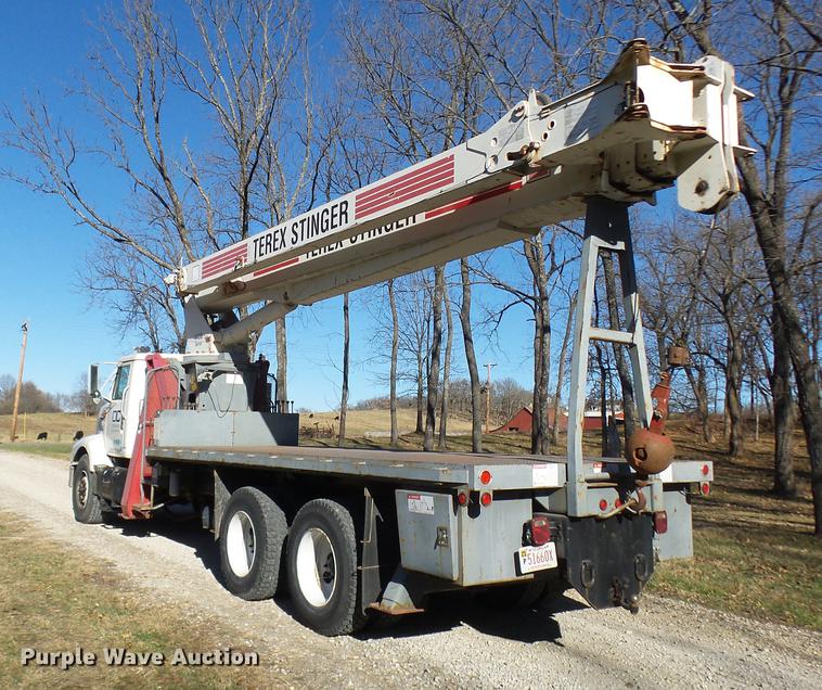 image for item DP9596 1999 International 2674 flatbed crane truck