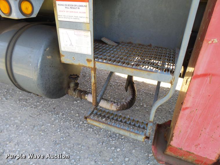 image for item DP9596 1999 International 2674 flatbed crane truck