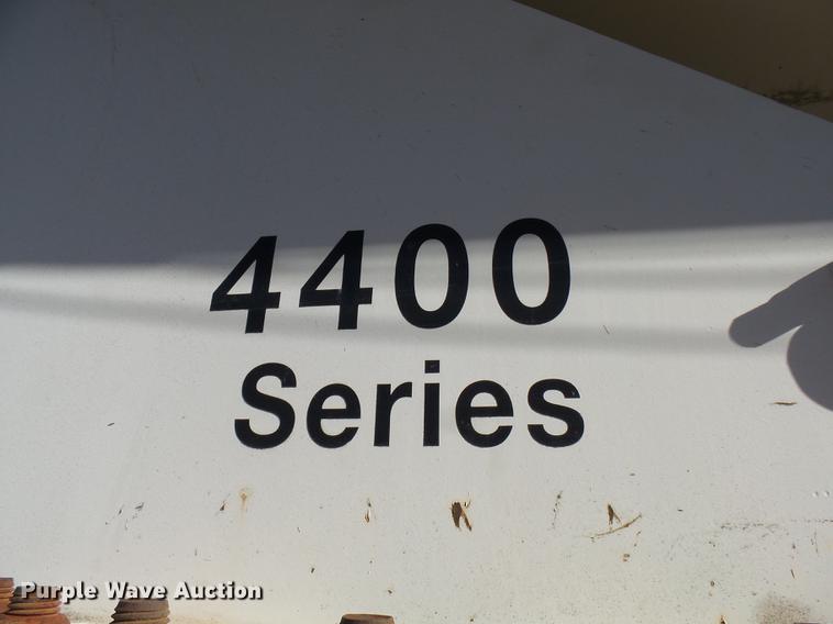 image for item DP9596 1999 International 2674 flatbed crane truck