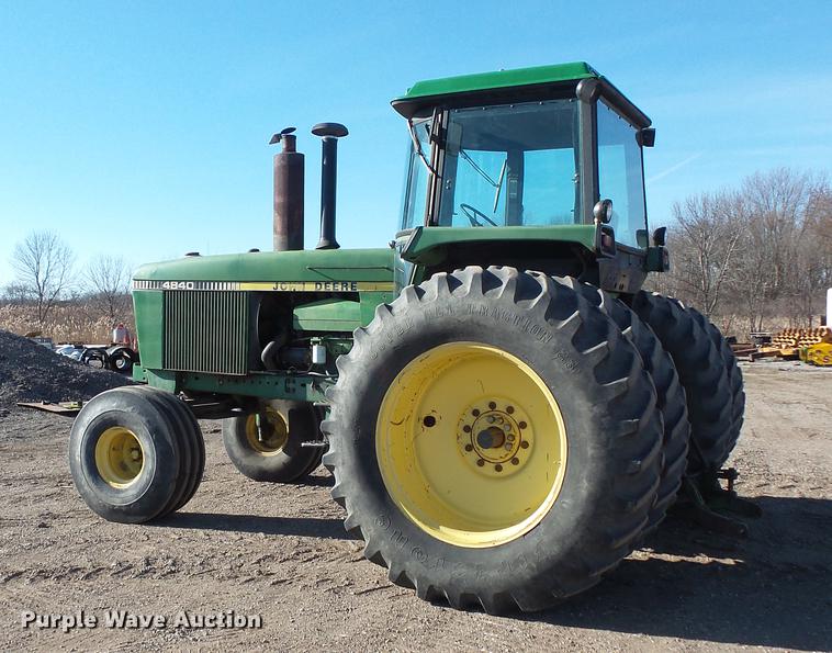 image for item DW9500 John Deere 4840 tractor