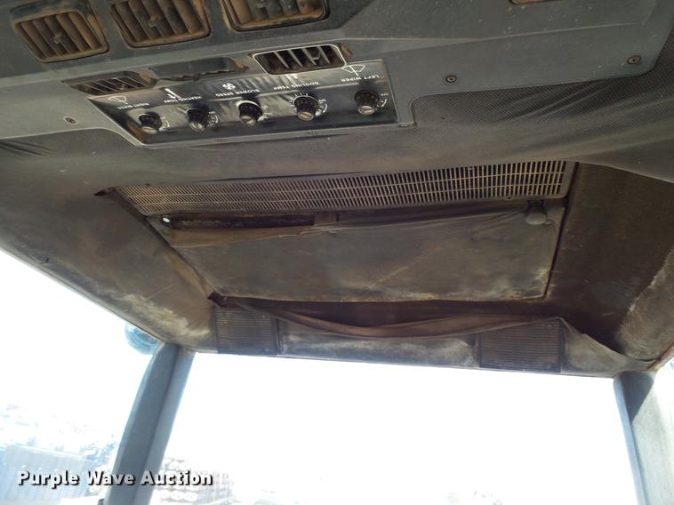 image for item DW9500 John Deere 4840 tractor