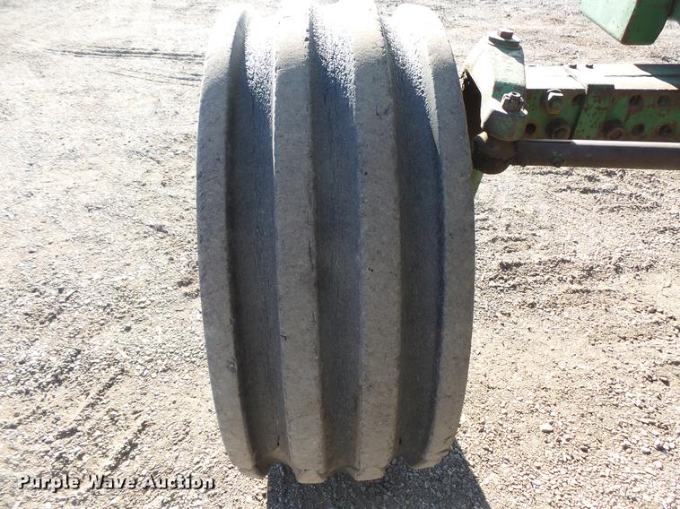 image for item DW9500 John Deere 4840 tractor