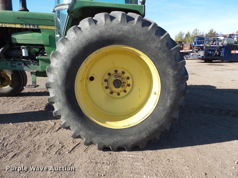 image for item DW9500 John Deere 4840 tractor