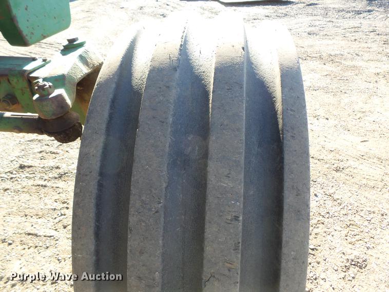 image for item DW9500 John Deere 4840 tractor