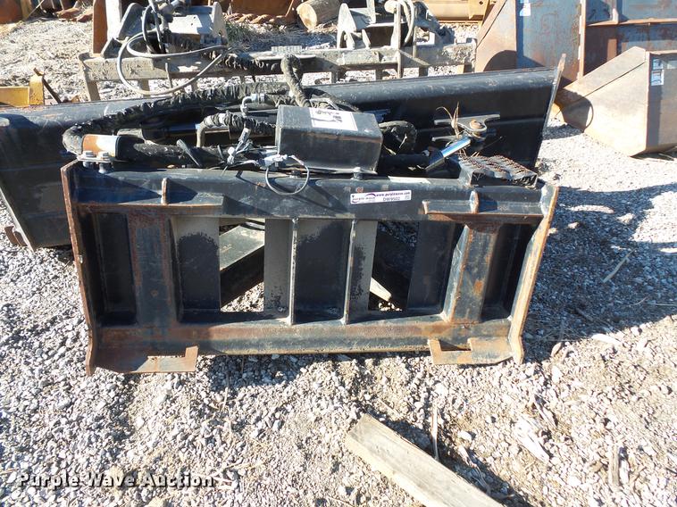 image for item DW9502 Caterpillar PRSSDB001980 skid steer dozer blade