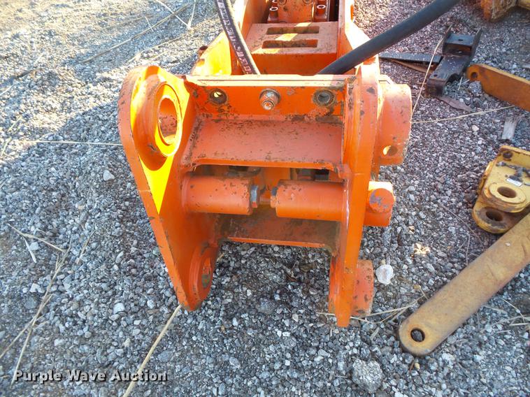 image for item DW9503 NPK E-210A hydraulic hammer