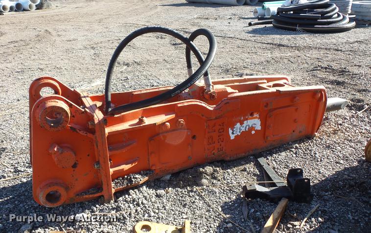 image for item DW9503 NPK E-210A hydraulic hammer
