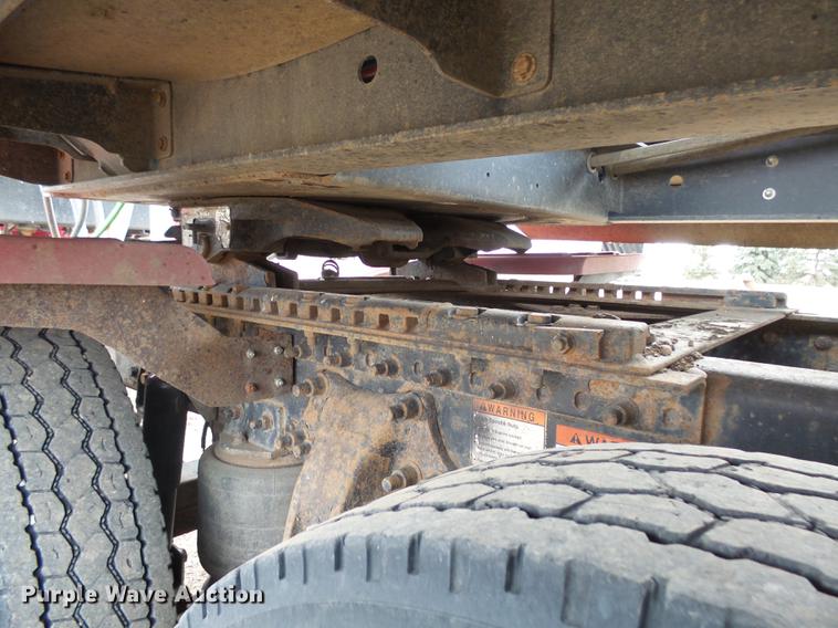 image for item DX9011 2006 Freightliner Columbia semi truck