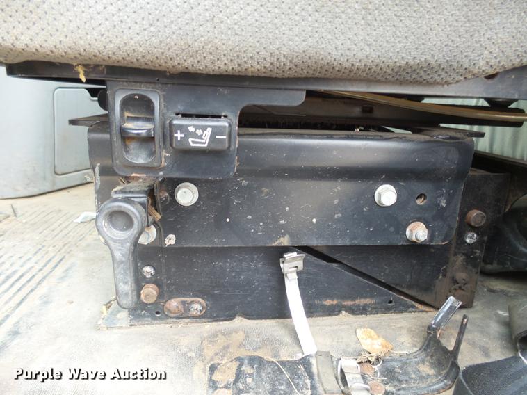 image for item DX9011 2006 Freightliner Columbia semi truck