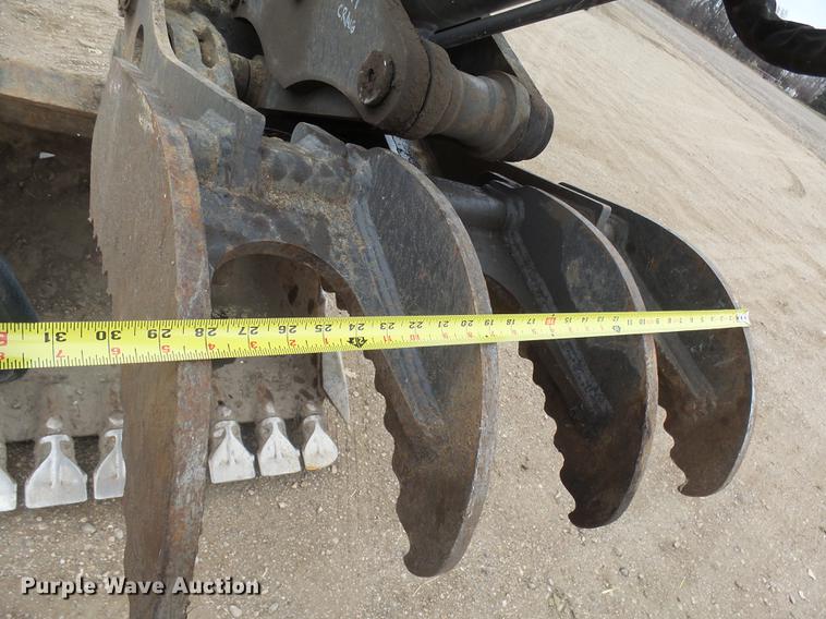 image for item DX9012 2014 Hyundai Robex 140LC-9A excavator