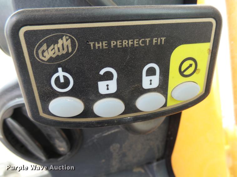 image for item DX9012 2014 Hyundai Robex 140LC-9A excavator