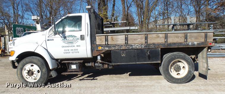 image for item DX9271 2000 Ford F650 dump truck