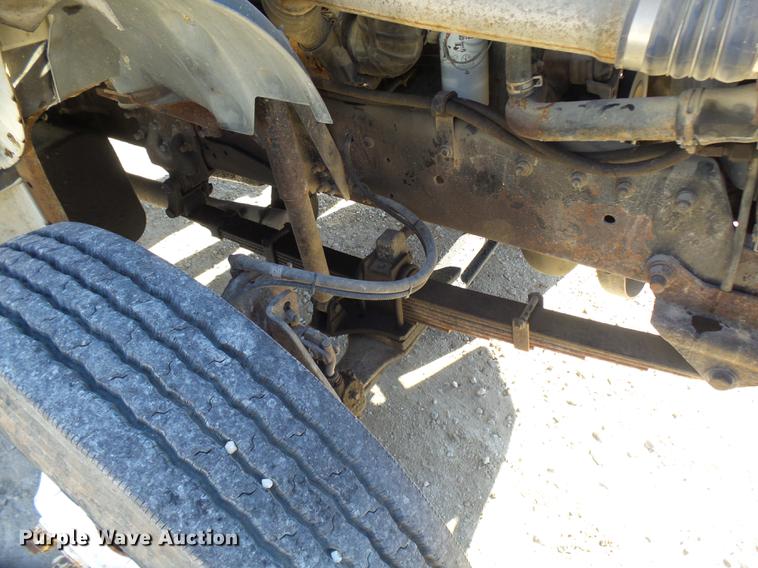 image for item DX9271 2000 Ford F650 dump truck