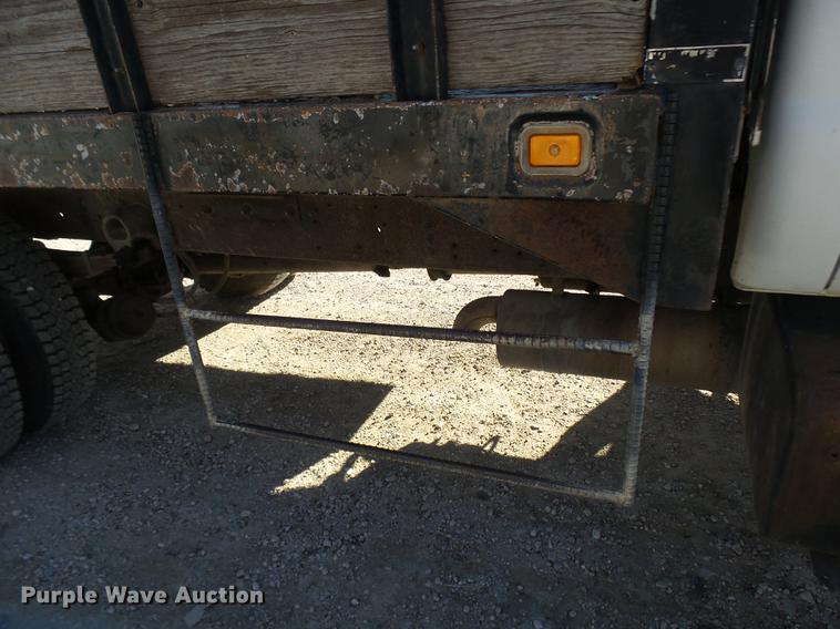 image for item DX9271 2000 Ford F650 dump truck