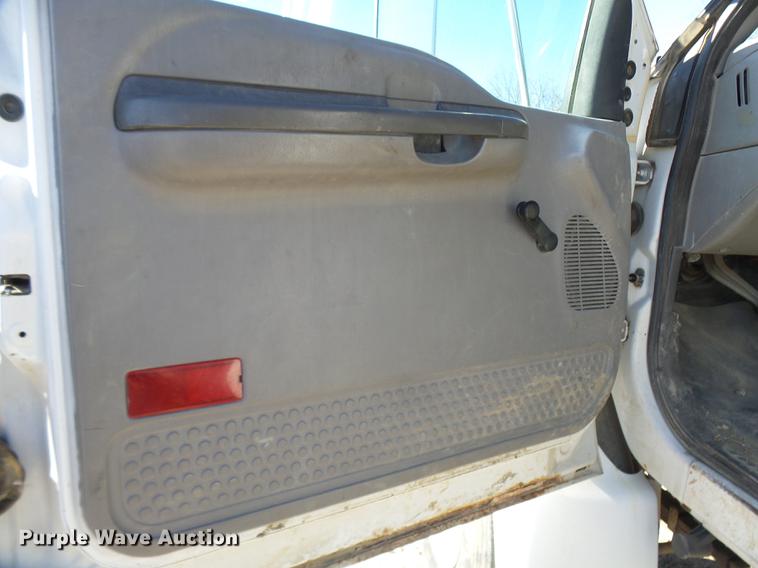 image for item DX9271 2000 Ford F650 dump truck