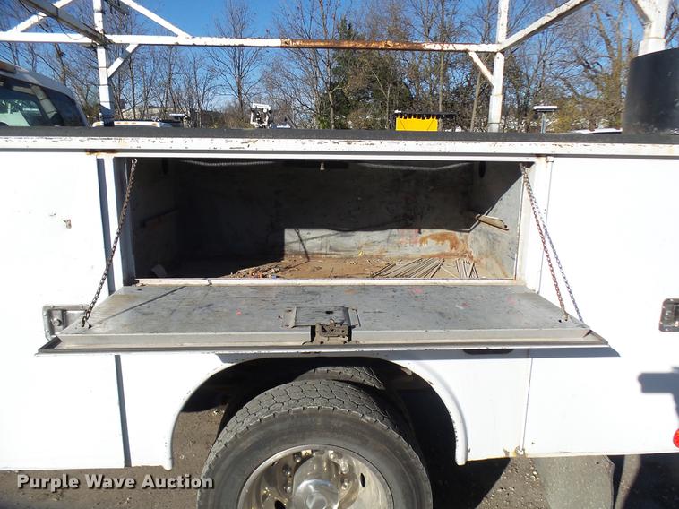 image for item DX9272 2011 Ford F450 Super Duty Crew Cab utility truck