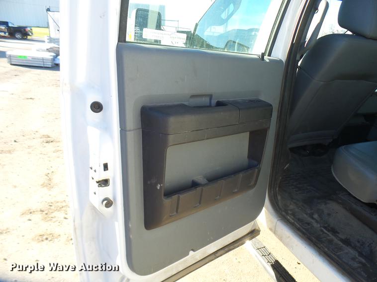 image for item DX9272 2011 Ford F450 Super Duty Crew Cab utility truck