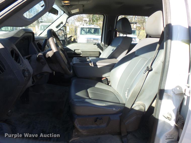 image for item DX9272 2011 Ford F450 Super Duty Crew Cab utility truck