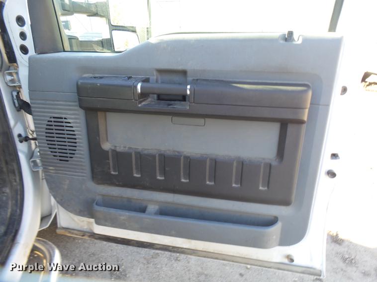 image for item DX9272 2011 Ford F450 Super Duty Crew Cab utility truck