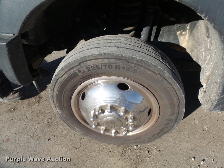 image for item DX9272 2011 Ford F450 Super Duty Crew Cab utility truck