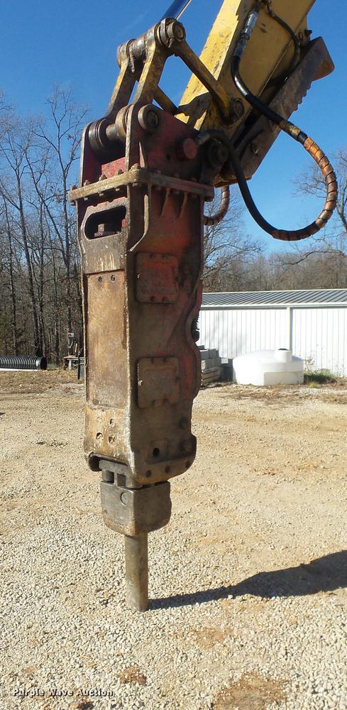 image for item DX9320 NPK L-192 breaker