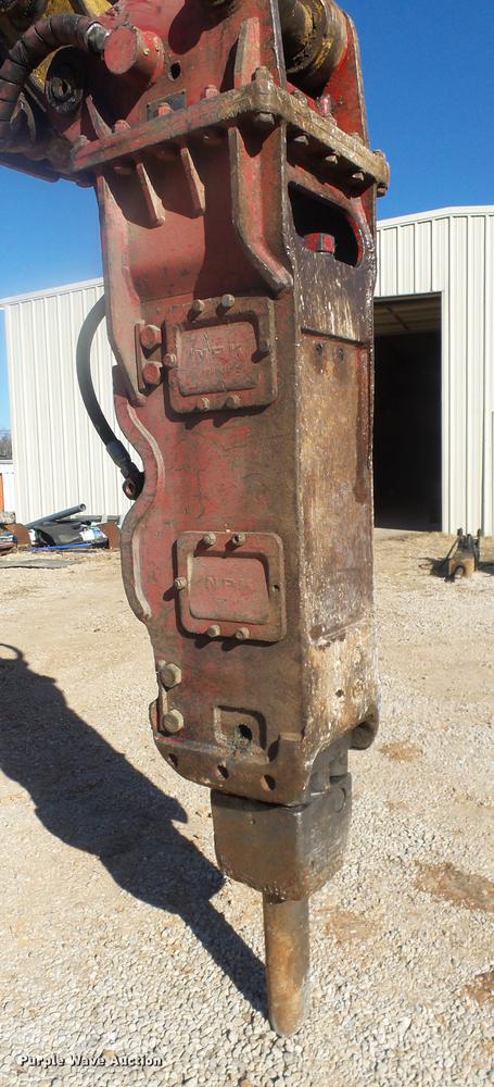 image for item DX9320 NPK L-192 breaker