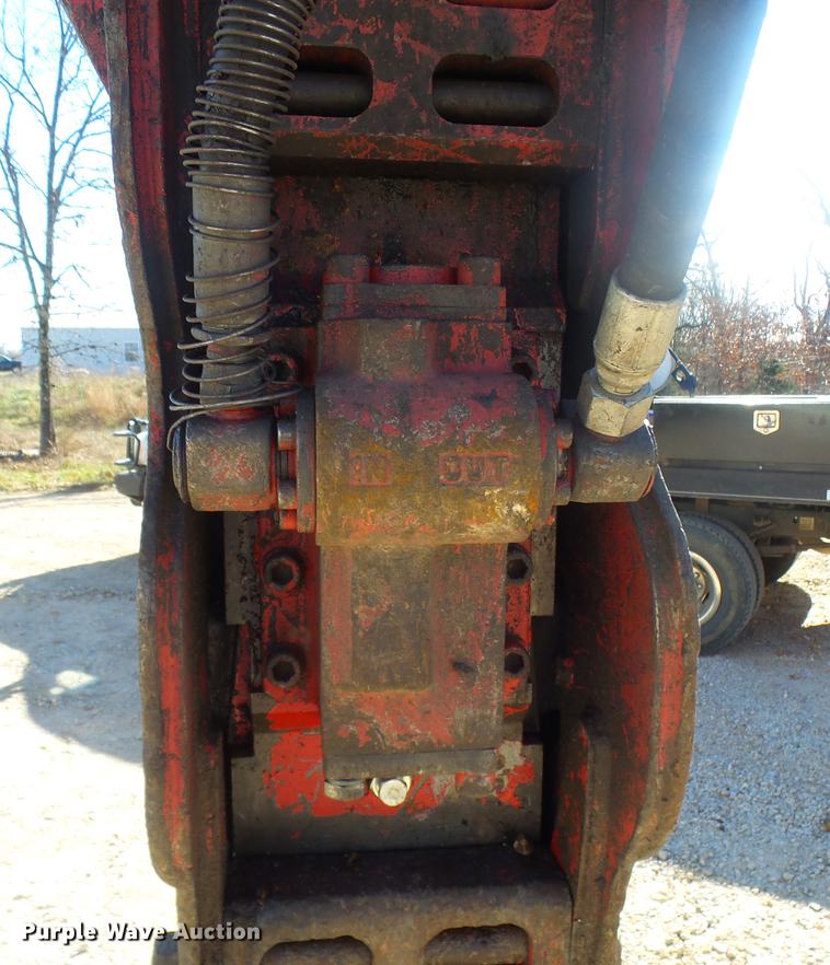 image for item DX9320 NPK L-192 breaker