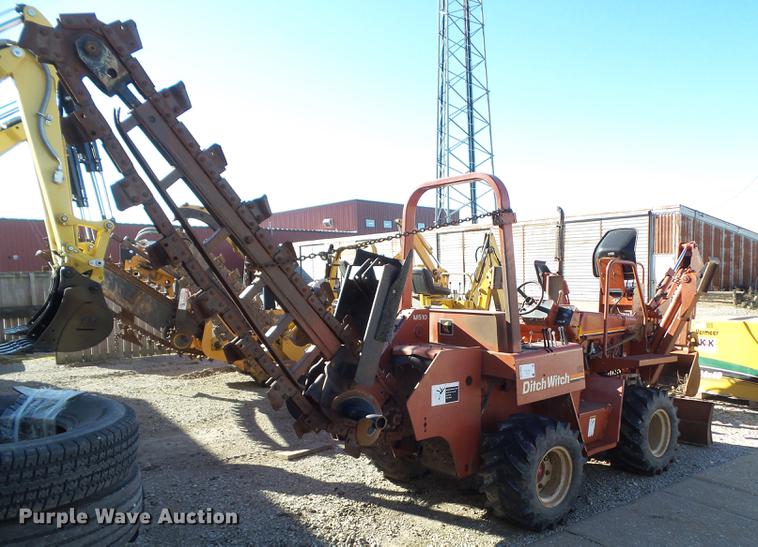 image for item DZ9131 1999 Ditch Witch 5110 trencher