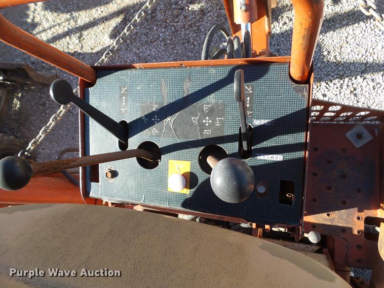 image for item DZ9131 1999 Ditch Witch 5110 trencher