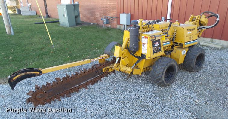 image for item DZ9132 1993 Vermeer LM40 trencher