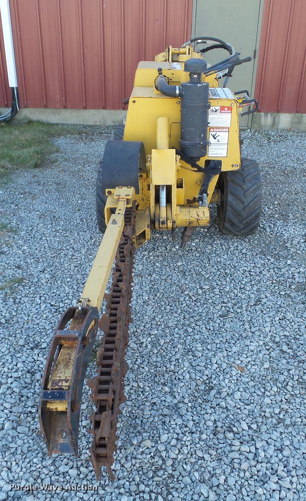 image for item DZ9132 1993 Vermeer LM40 trencher