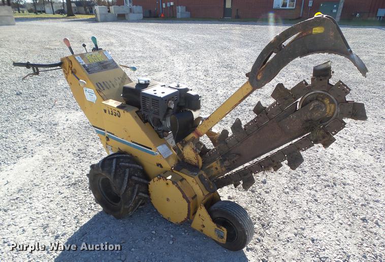 image for item DZ9133 2000 Vermeer V1350 trencher