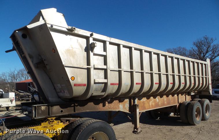 image for item DZ9134 1991 Fuehauf DA527 end dump trailer