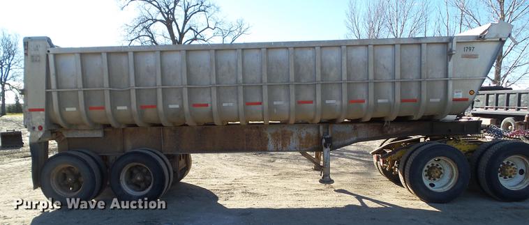 image for item DZ9134 1991 Fuehauf DA527 end dump trailer