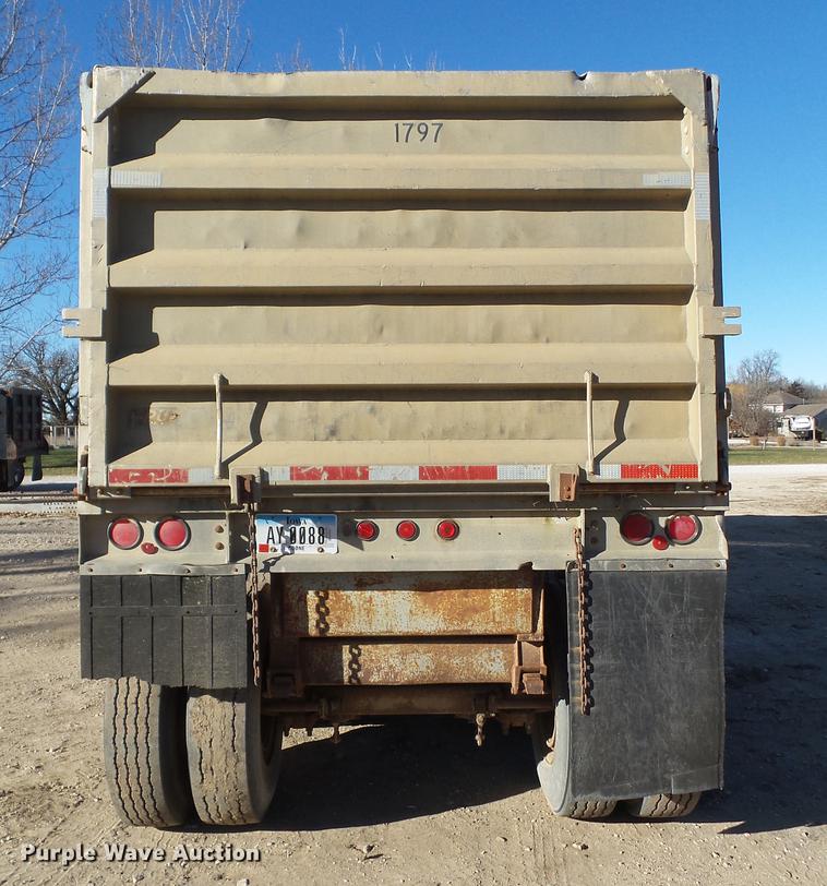image for item DZ9134 1991 Fuehauf DA527 end dump trailer