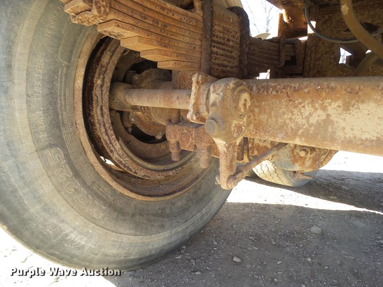 image for item DZ9134 1991 Fuehauf DA527 end dump trailer