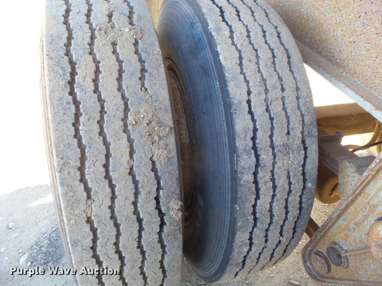 image for item DZ9134 1991 Fuehauf DA527 end dump trailer