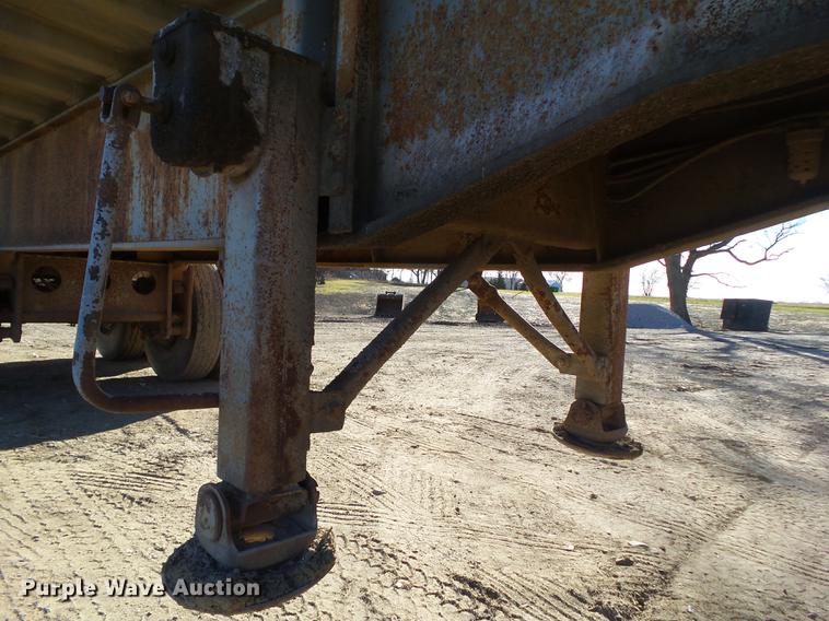 image for item DZ9134 1991 Fuehauf DA527 end dump trailer