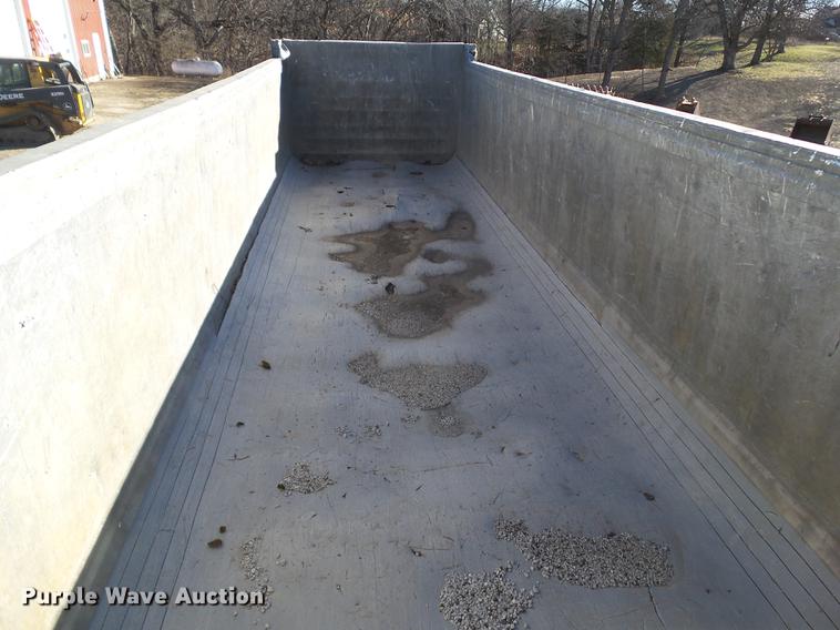 image for item DZ9134 1991 Fuehauf DA527 end dump trailer